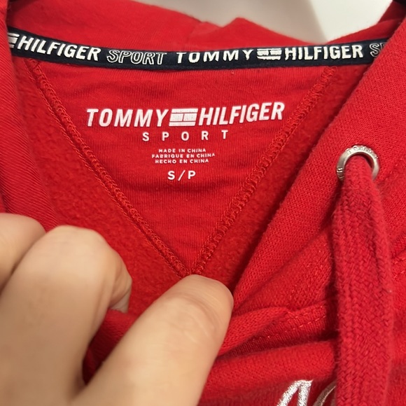 Tommy Hilfiger Red logo hoodie - Picture 4 of 4